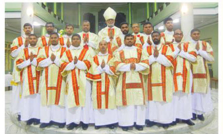 14 ordained deacons at Pilar Society