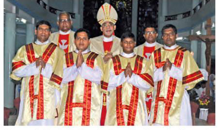 New Deacons in Pilar